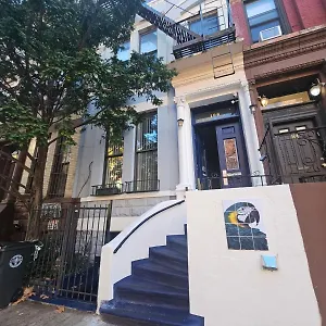  Hostel Macaw